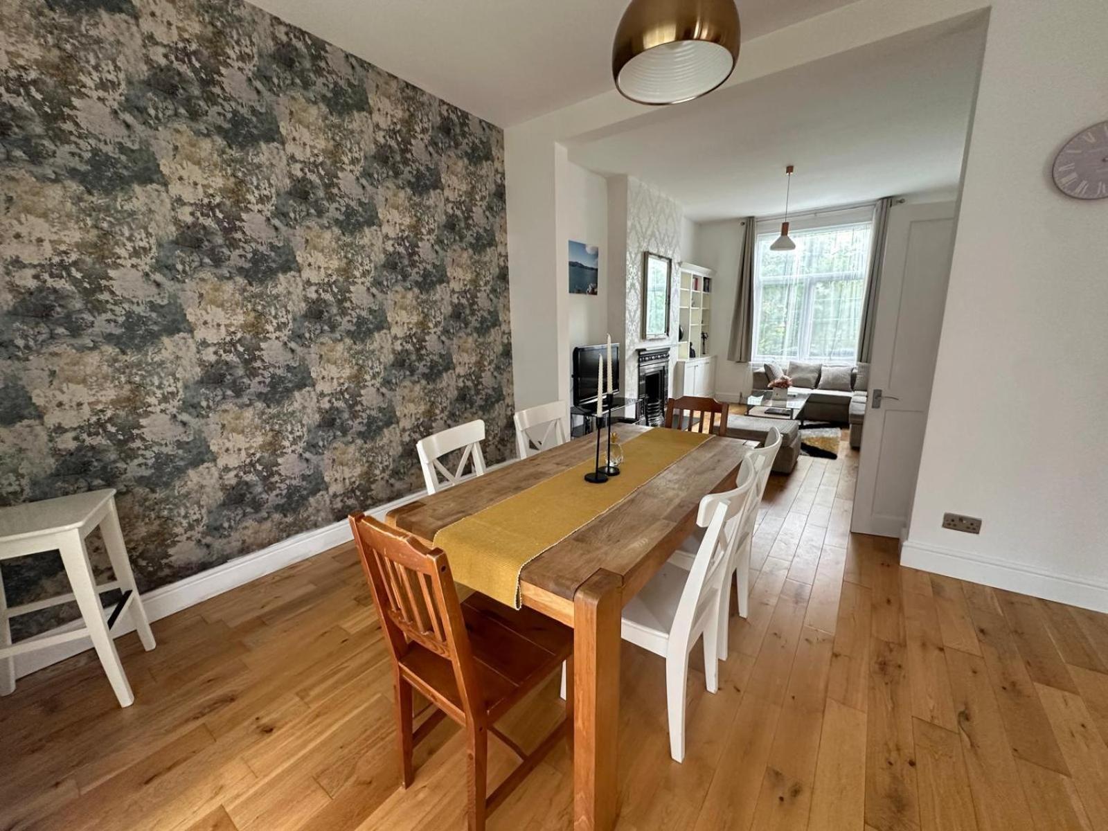 Luxurious Living 4 Bedroom Home Londen Buitenkant foto