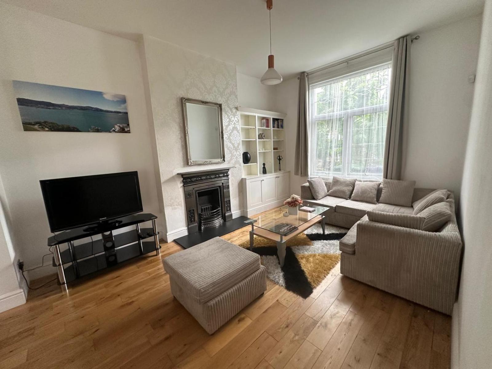 Luxurious Living 4 Bedroom Home Londen Buitenkant foto